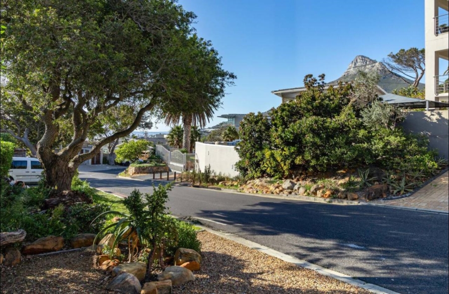 To Let 2 Bedroom Property for Rent in Camps Bay Western Cape